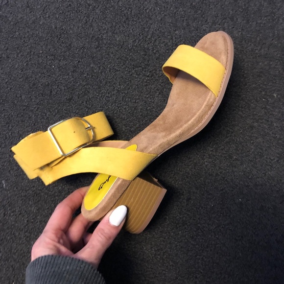 Qupid Shoes - Yellow sandals
